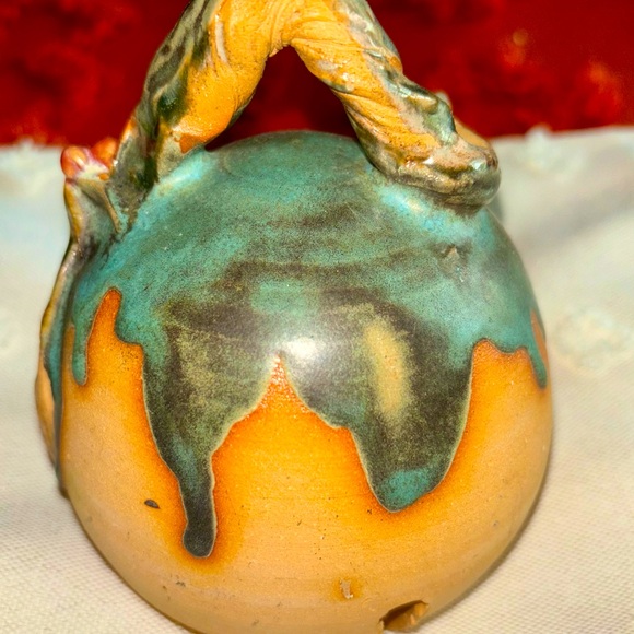 Handmade Art Pottery - Holly & Berry Christmas Bell- Rare - Picture 8 of 9
